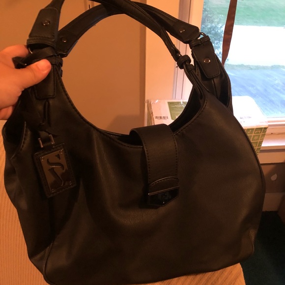 Simply Vera Vera Wang Handbags - Black Simply Vera Wang purse